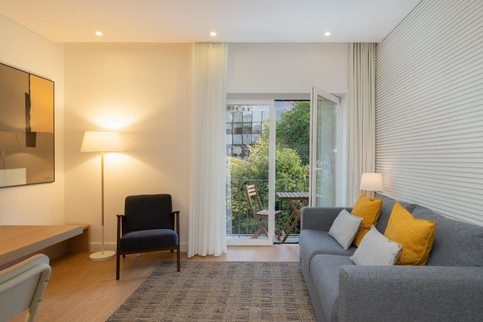 Guestready - Modern 2-Bedroom Apt In Cedofeita ปอร์โต ภายนอก รูปภาพ